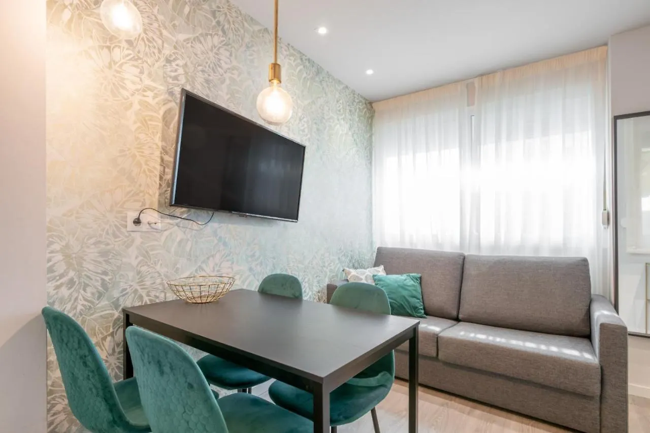 Pineapple Suite Malaga Apartment